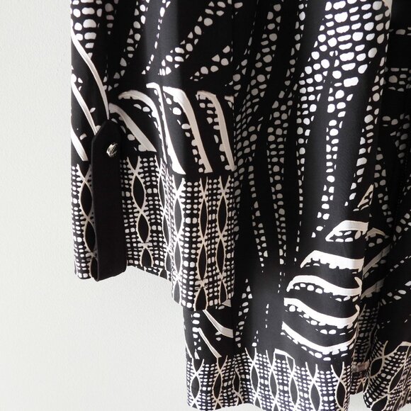 Joseph Ribkoff zipperd blazer - Picture 2 of 6